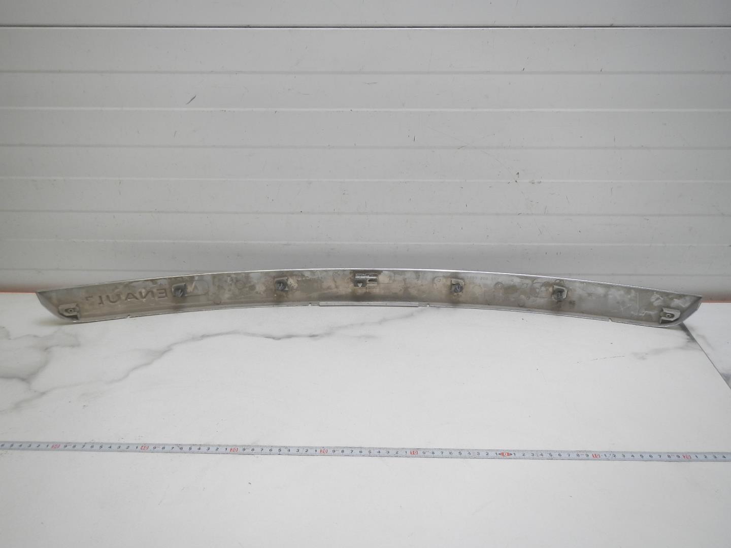 Накладка двери багажника