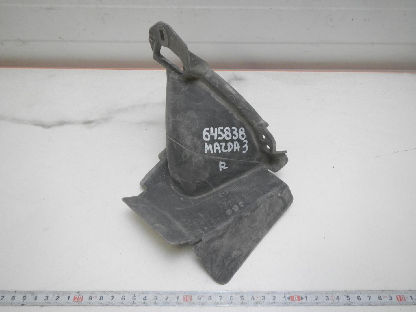 Воздуховод радиатора правый