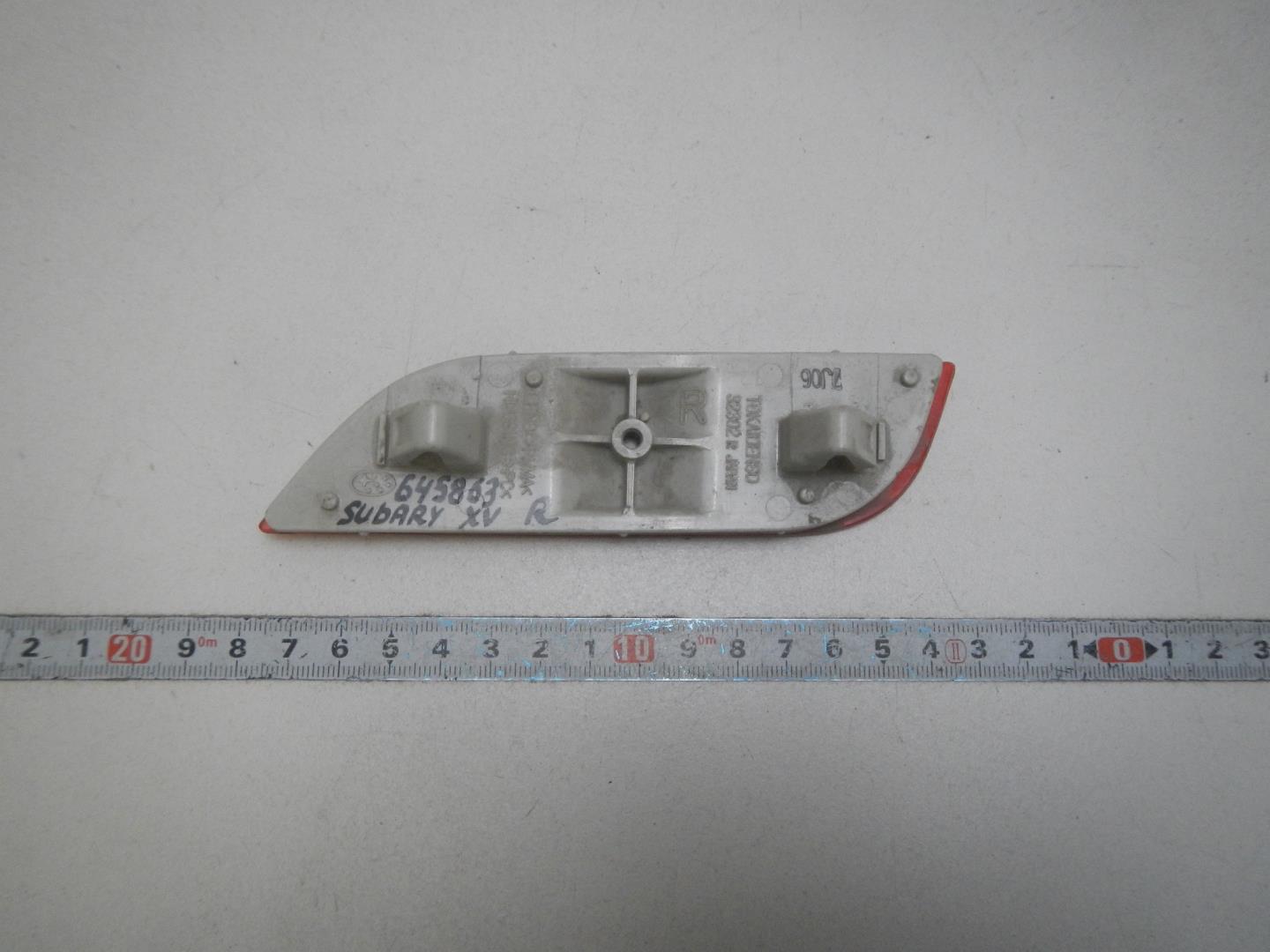 Отражатель в бампер задний правый