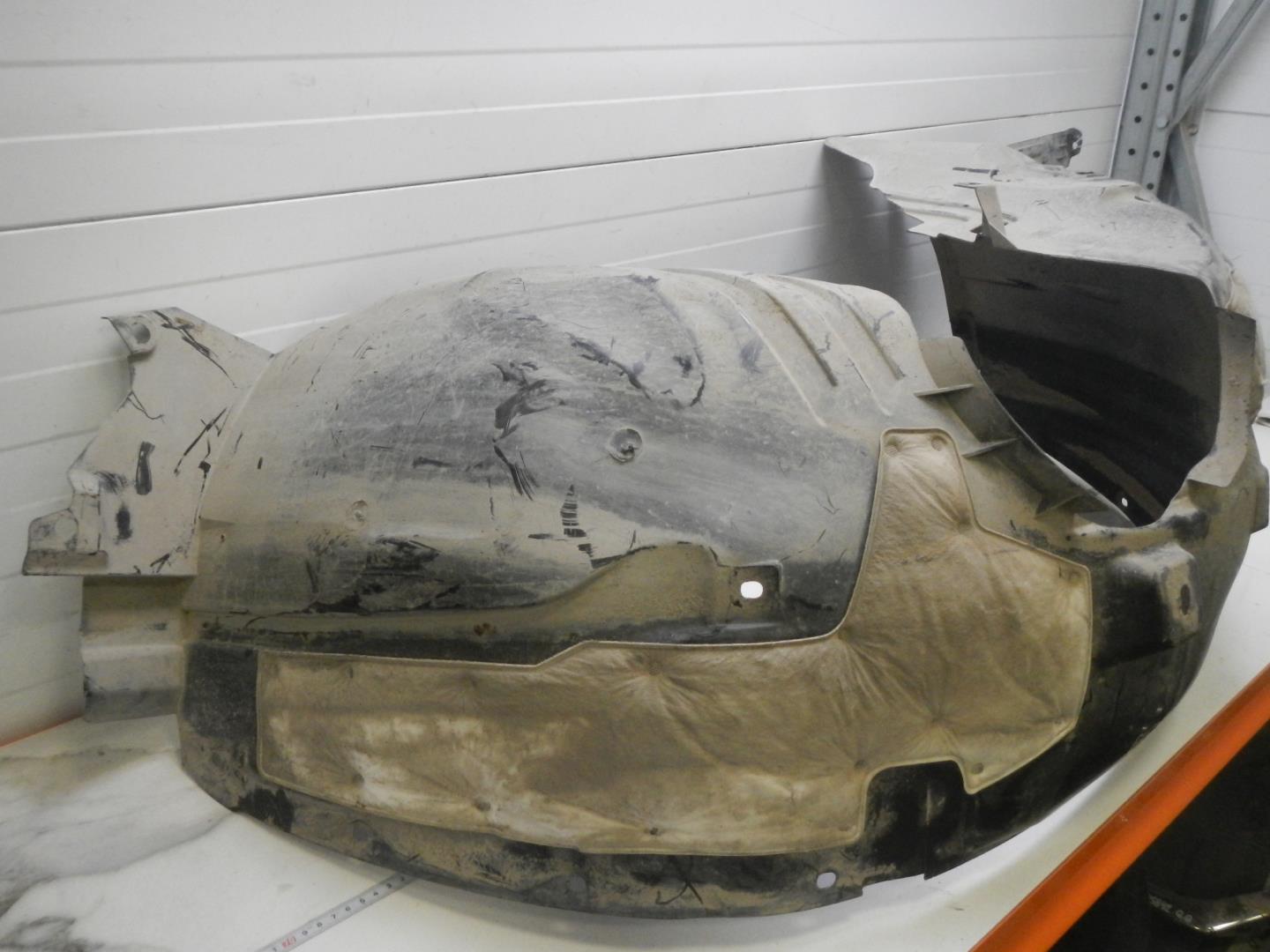 Локер передний правый