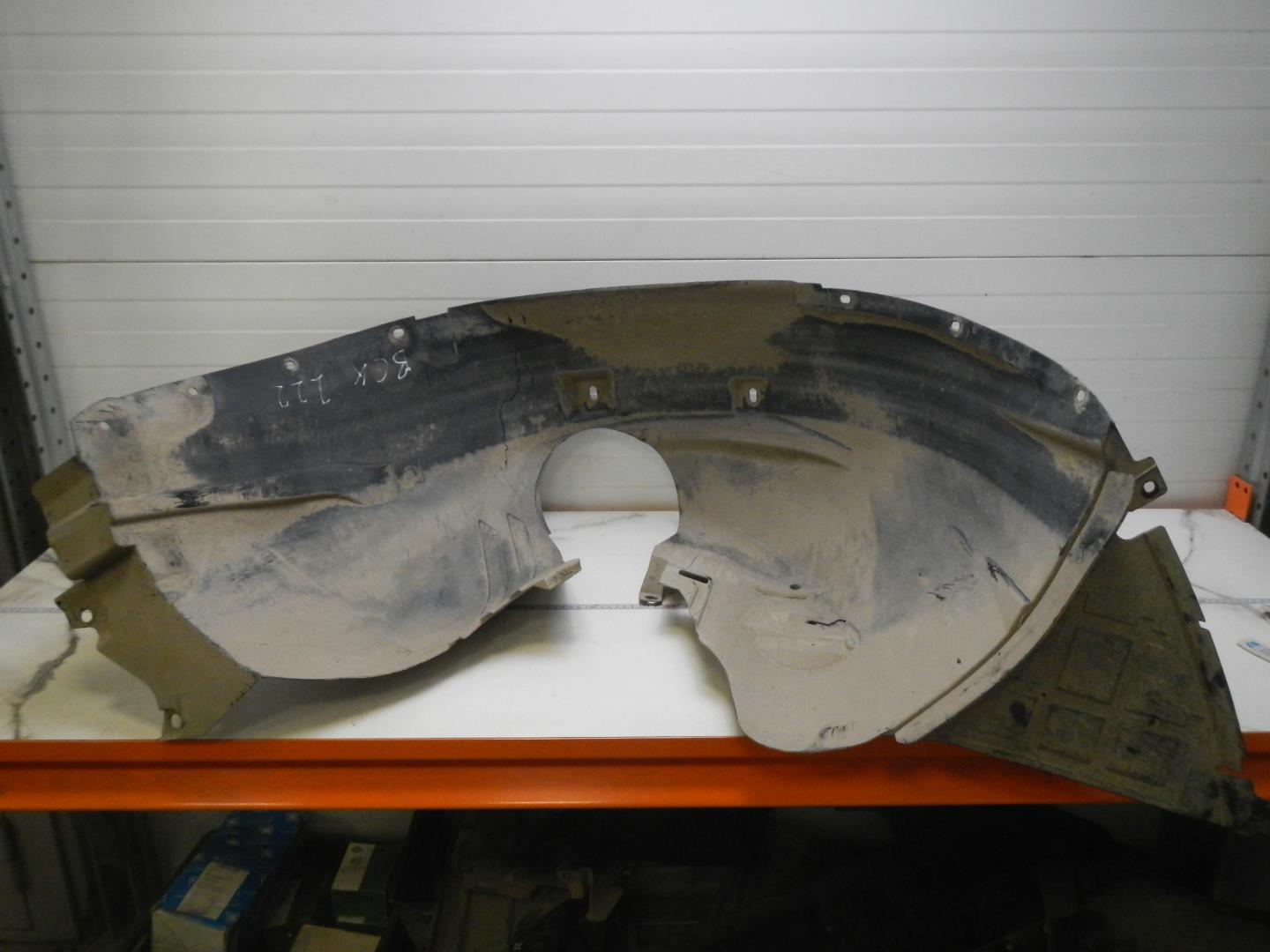 Локер передний правый