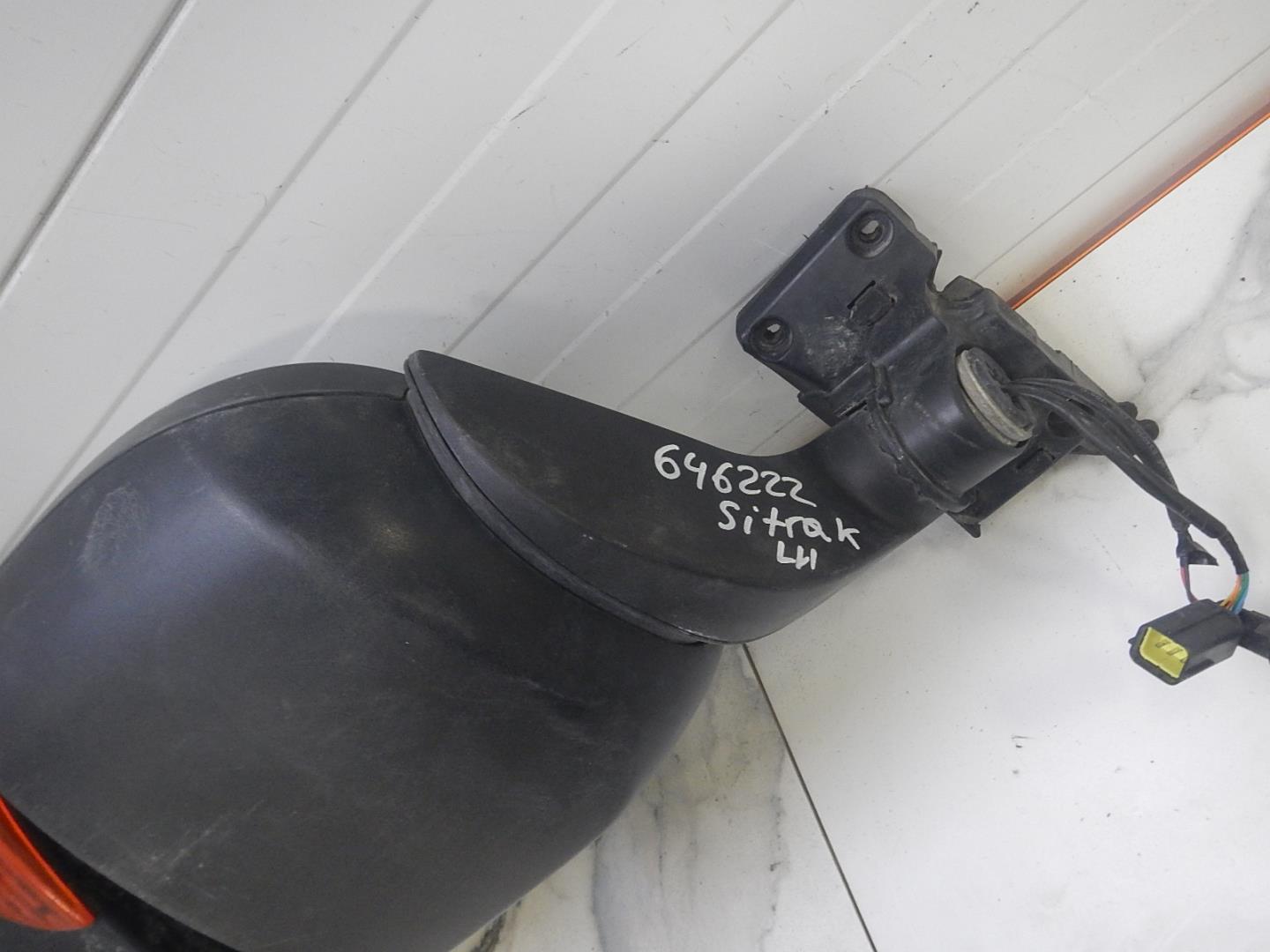 Зеркало левое электрическое