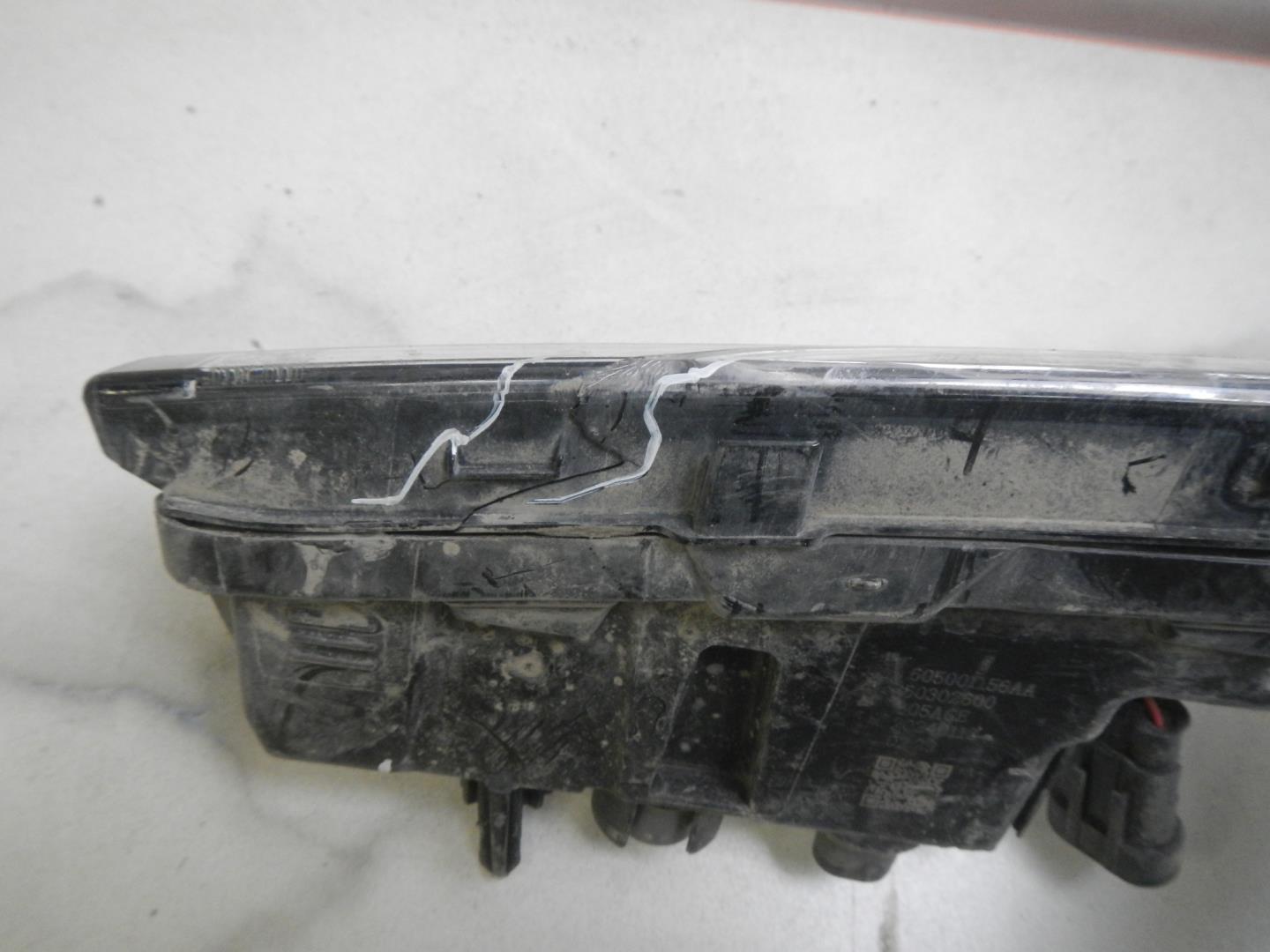 Фара дневного света левая (ходовые огни)