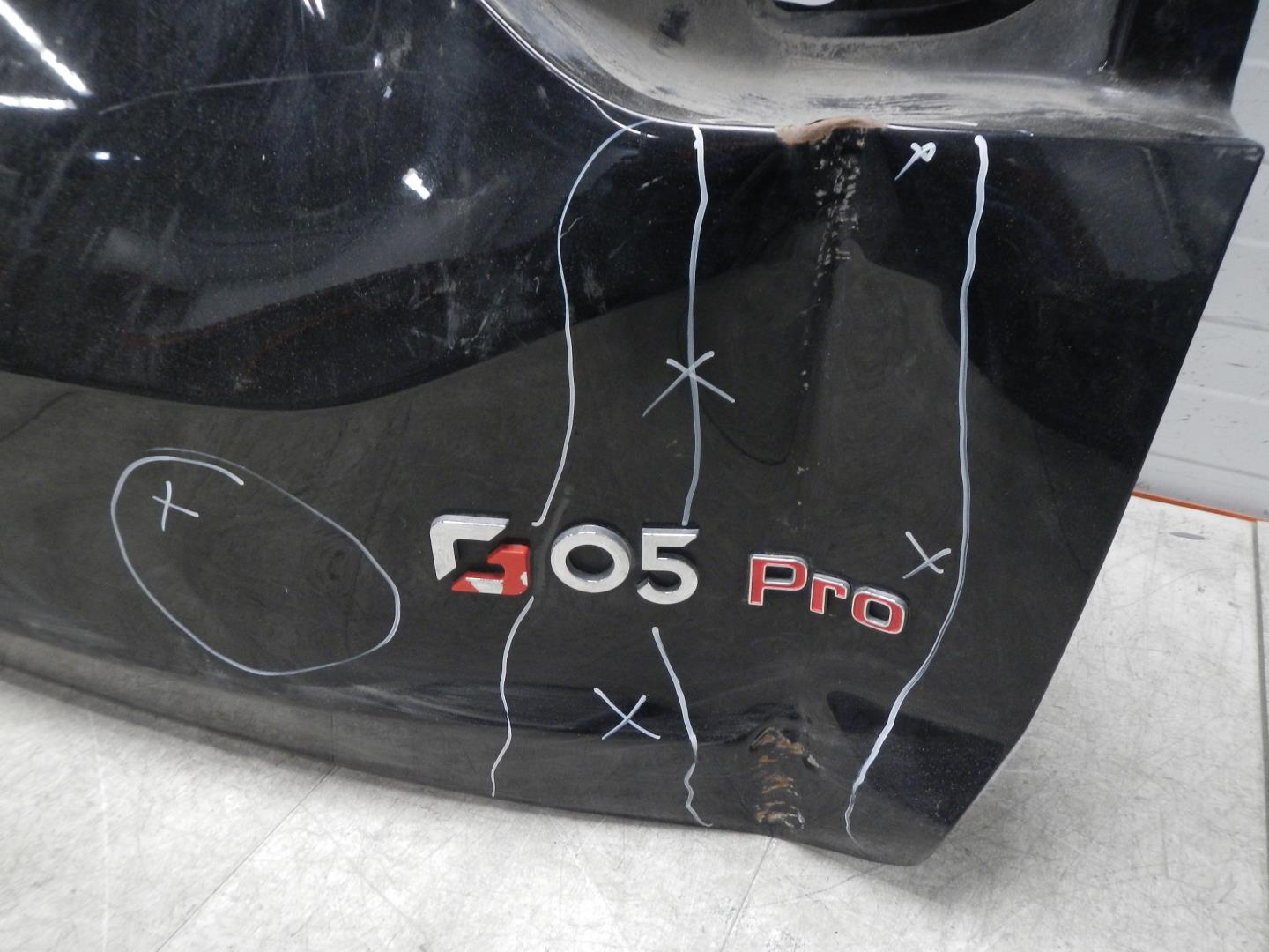 Дверь багажника