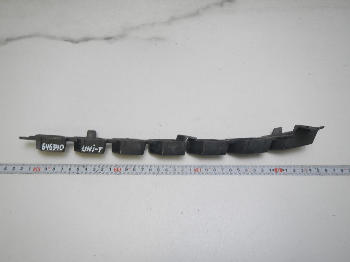 Накладка на решетку радиатора