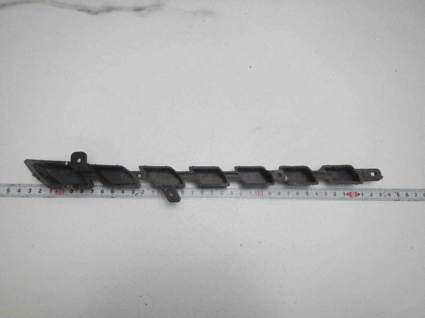 Накладка на решетку радиатора