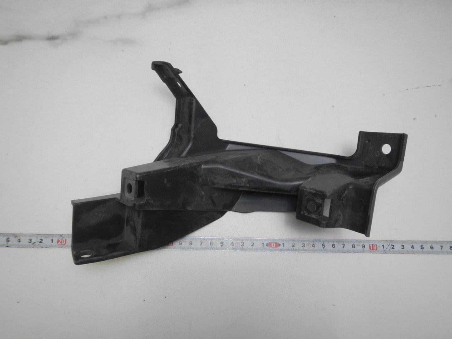 Кронштейн фары противотуманной левой