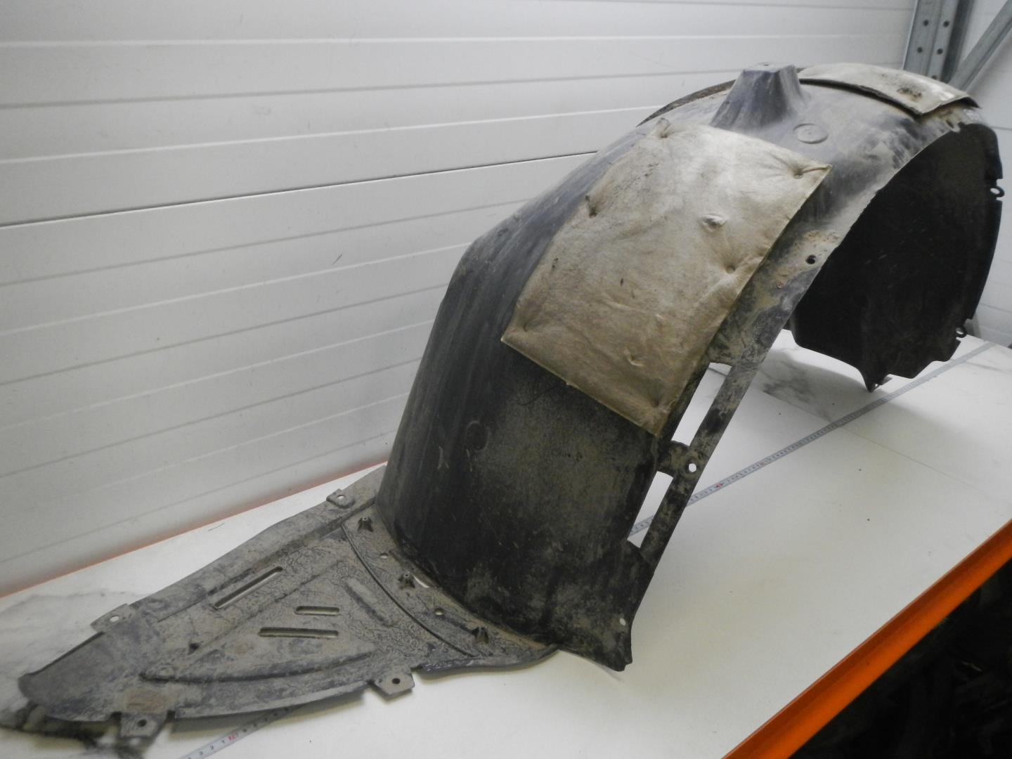 Локер передний левый