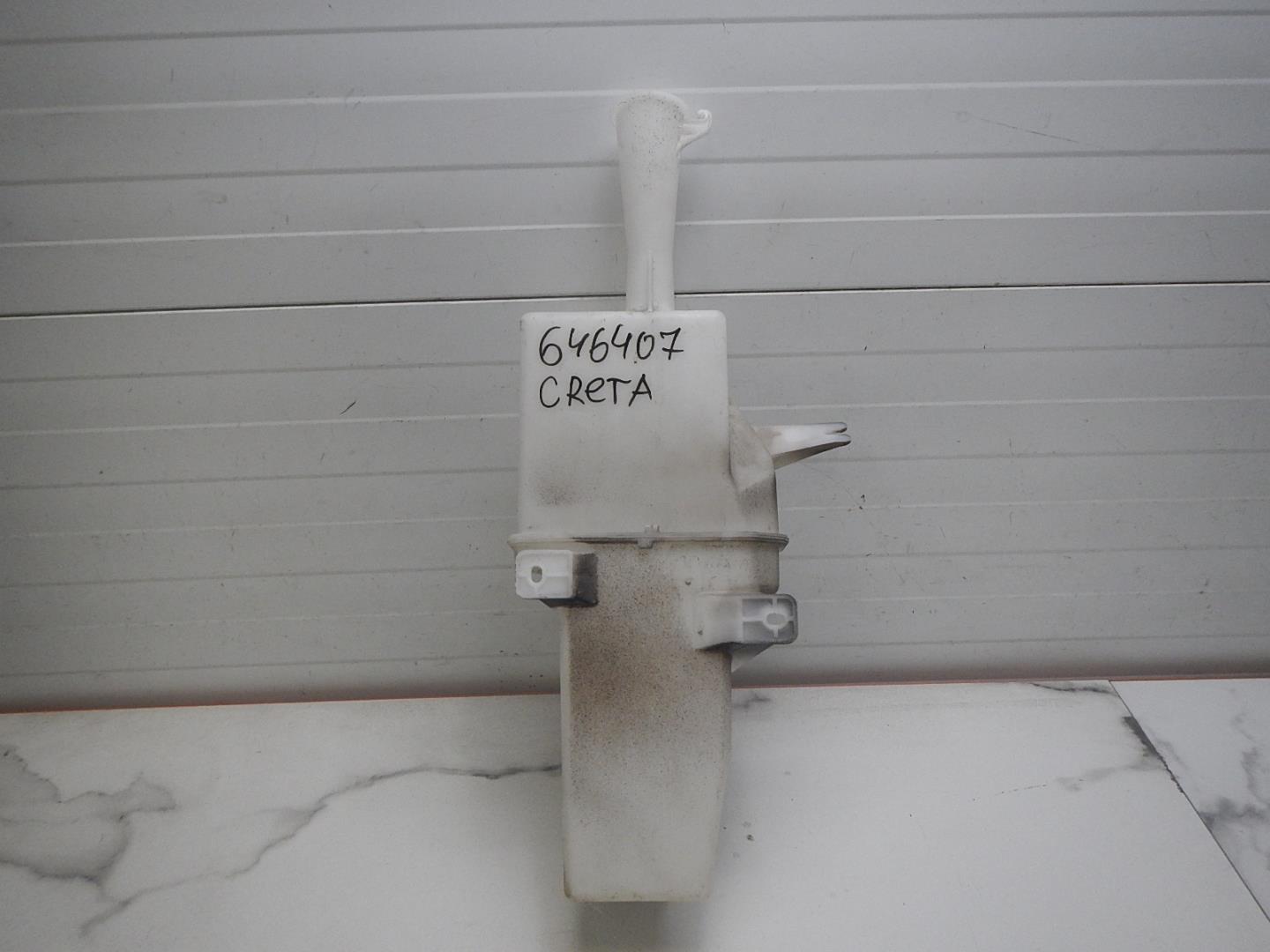 Бачок омывателя лобового стекла