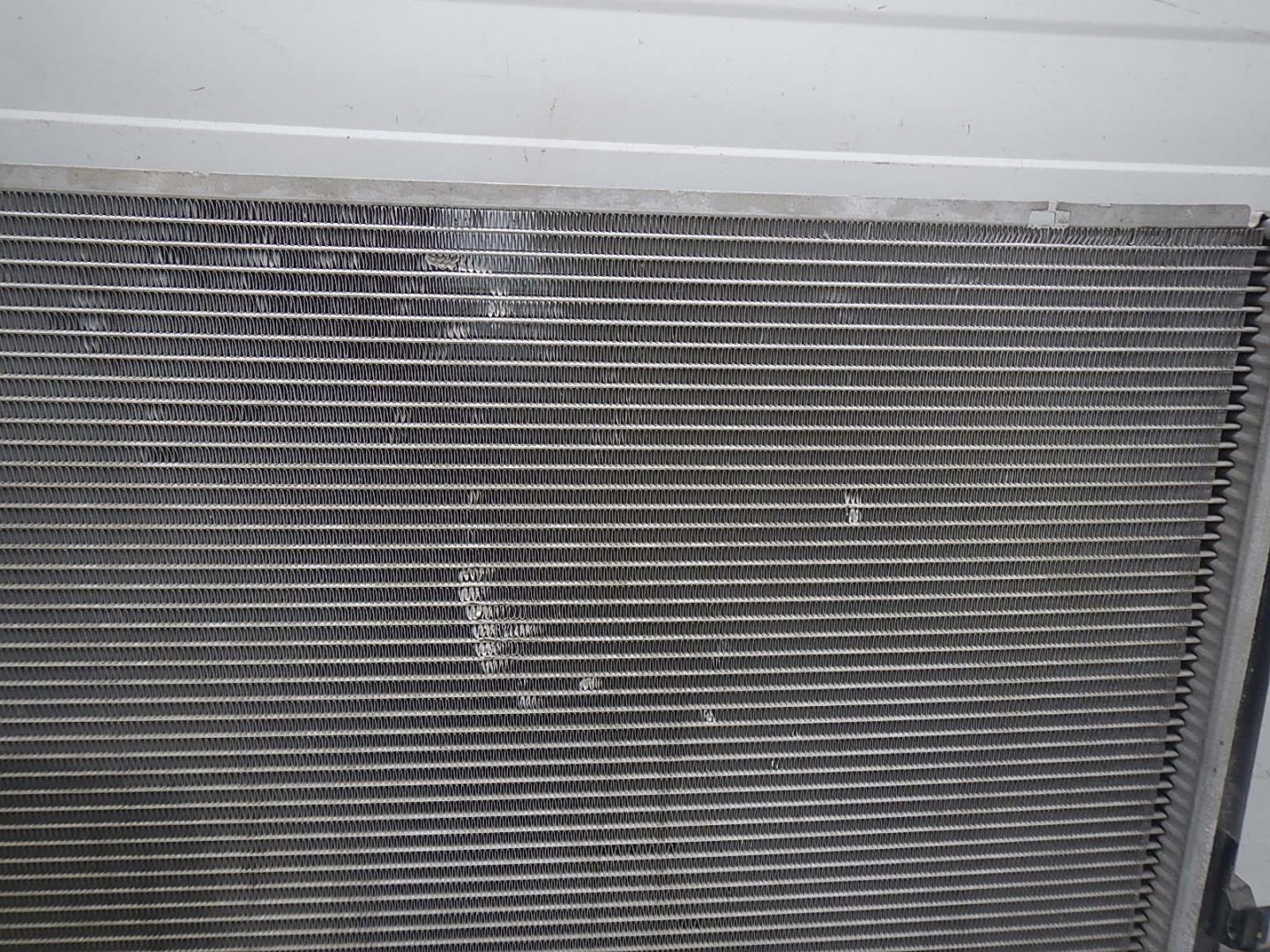 Радиатор охлаждения двигателя основной