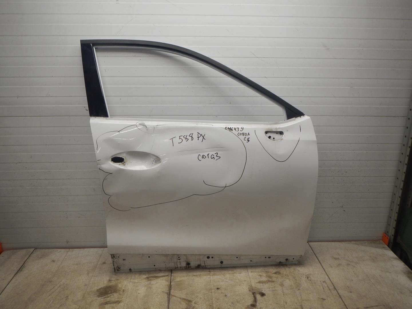 Дверь передняя правая