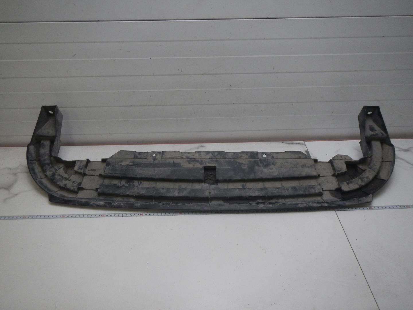 Усилитель переднего бампера