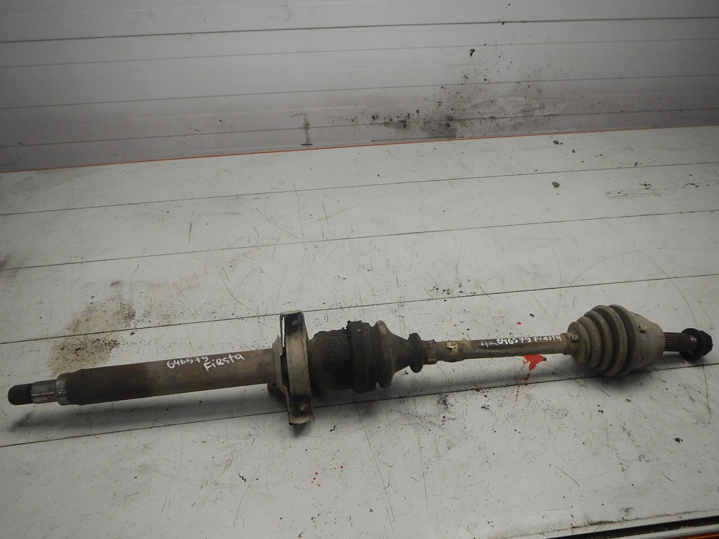 Полуось передняя правая