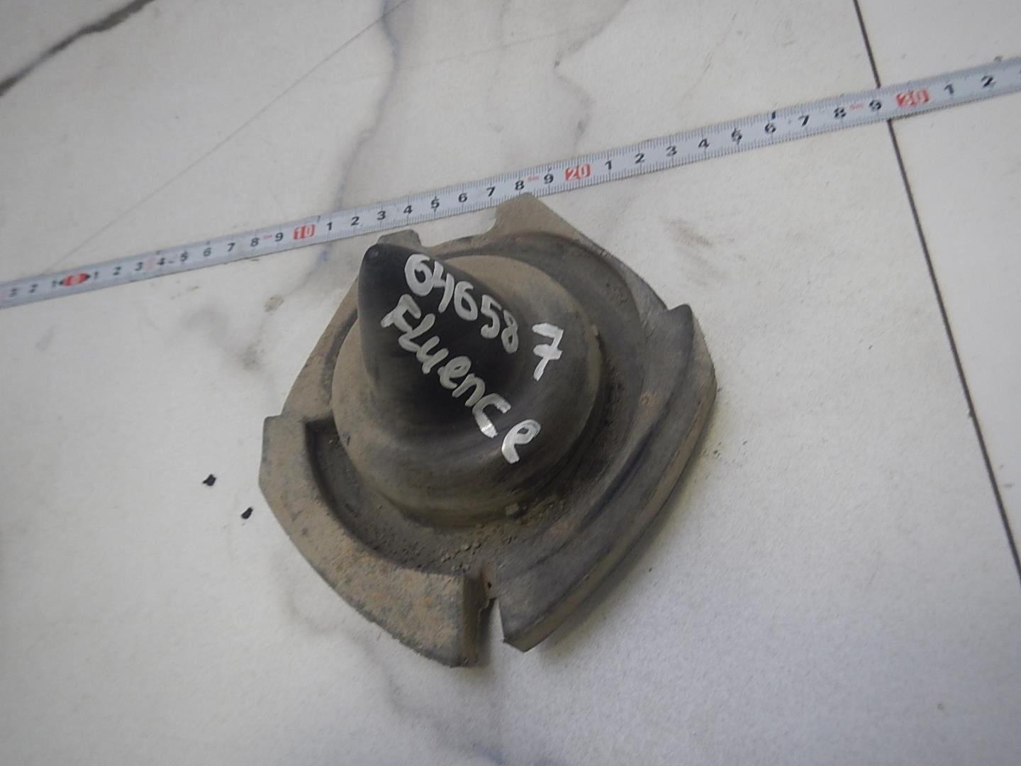 Отбойник заднего амортизатора