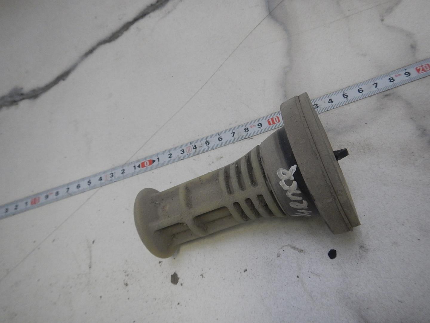 Опора заднего амортизатора