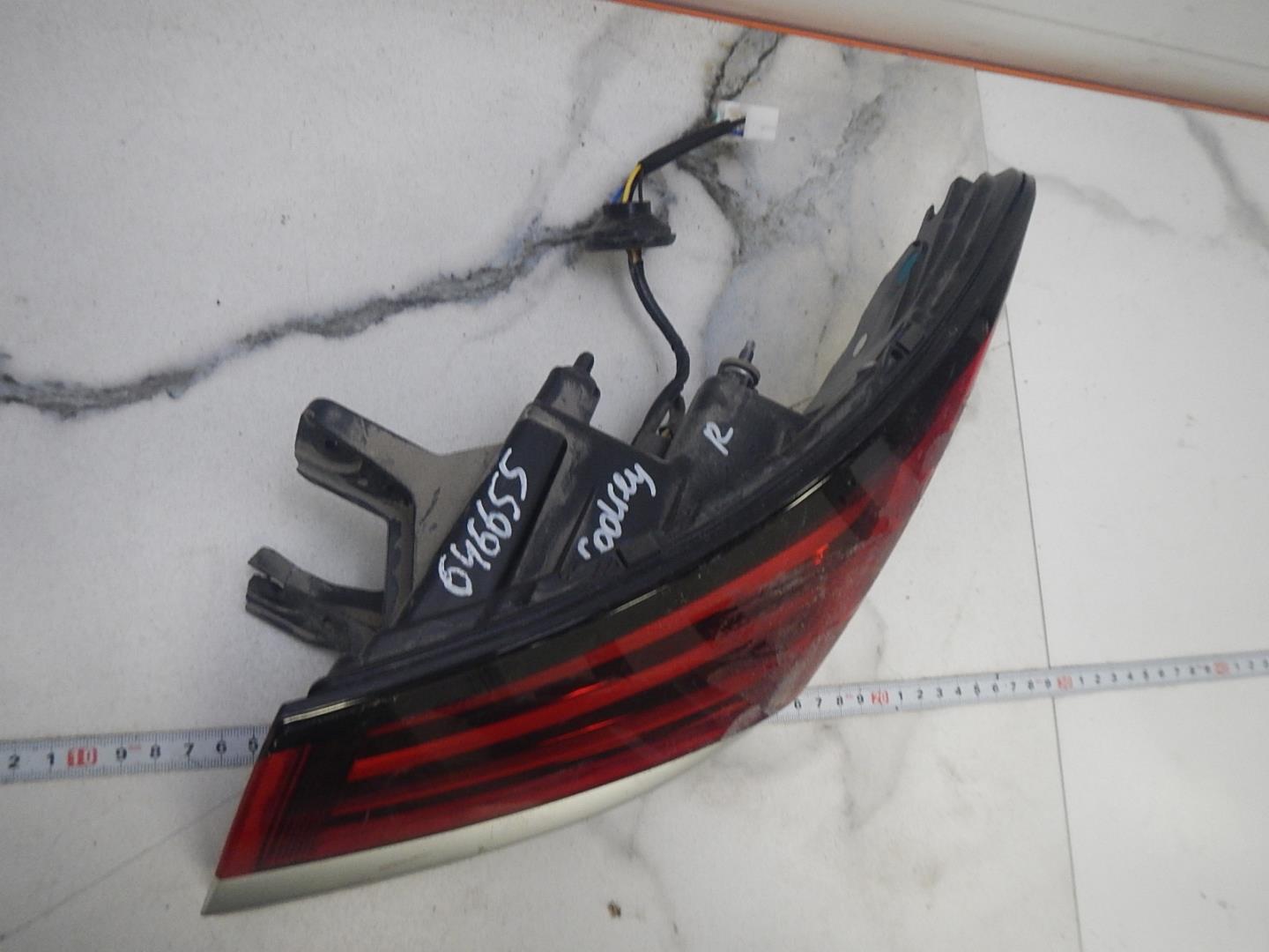 Фонарь задний правый