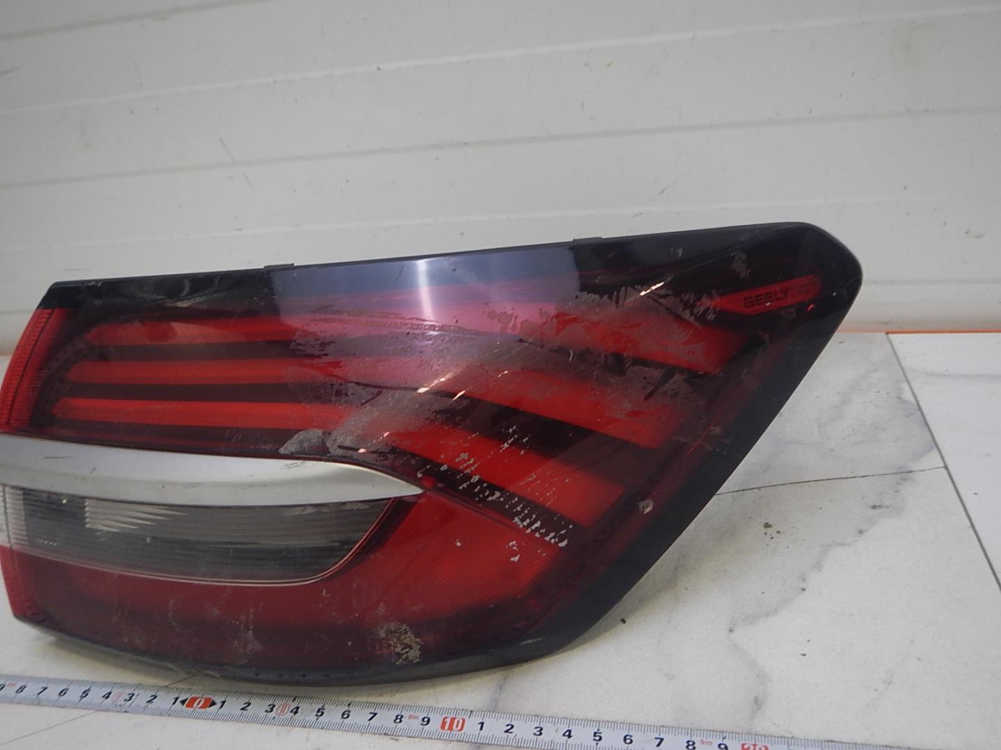 Фонарь задний правый