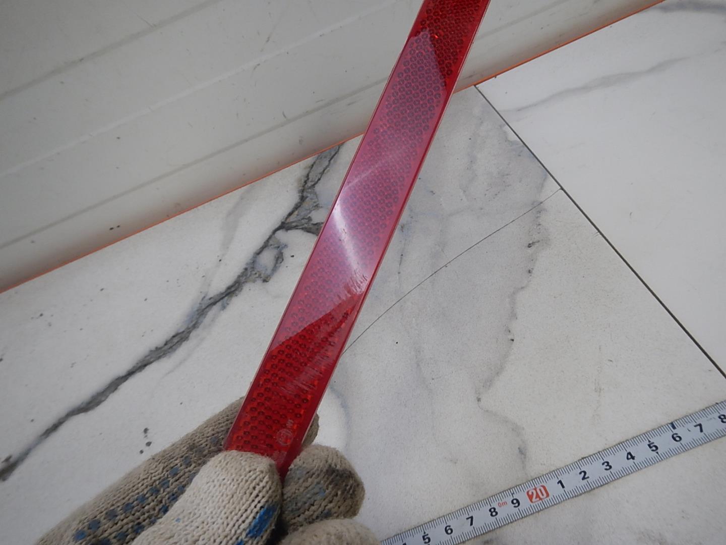 Отражатель в бампер задний левый