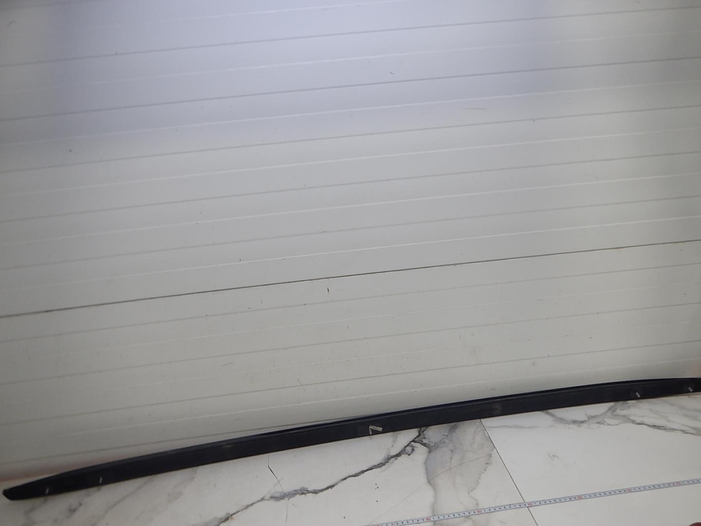 Рейлинг (релинг) правый (планка на крышу)