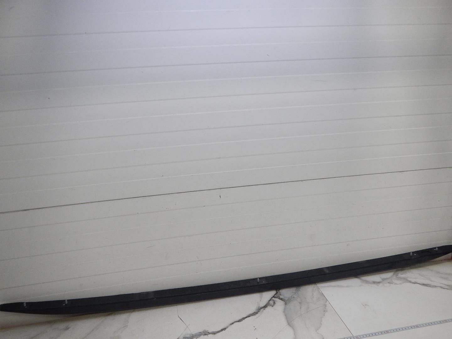 Рейлинг (релинг) левый (планка на крышу)