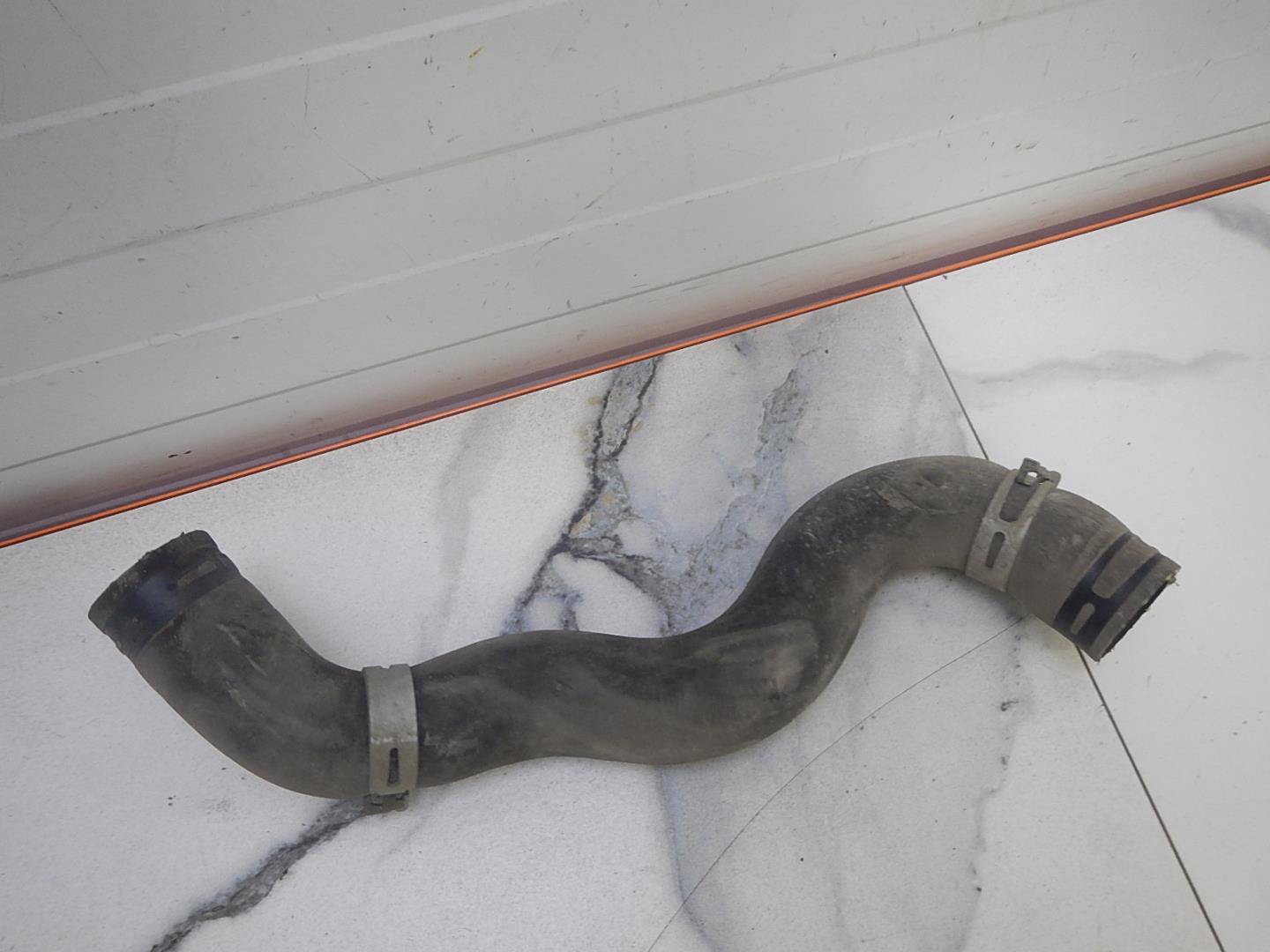 Патрубок радиатора