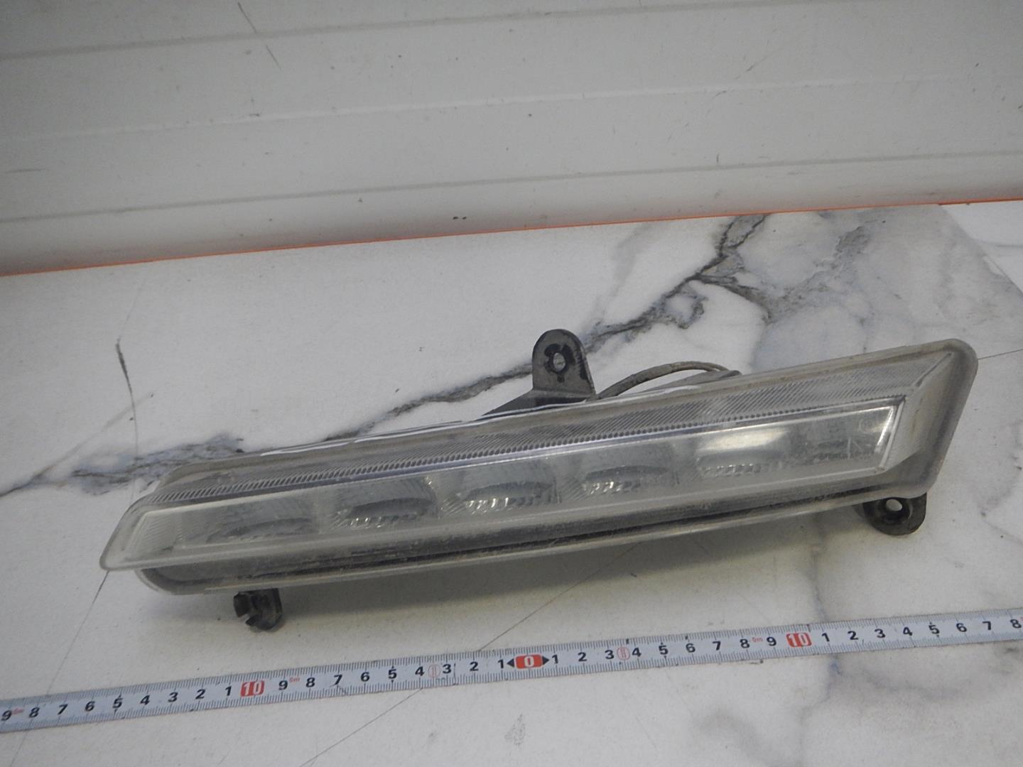 Фара дневного света правая (ходовые огни)