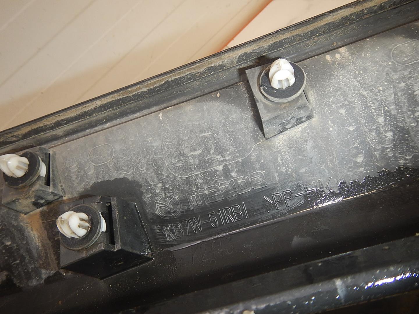 Молдинг передней левой двери