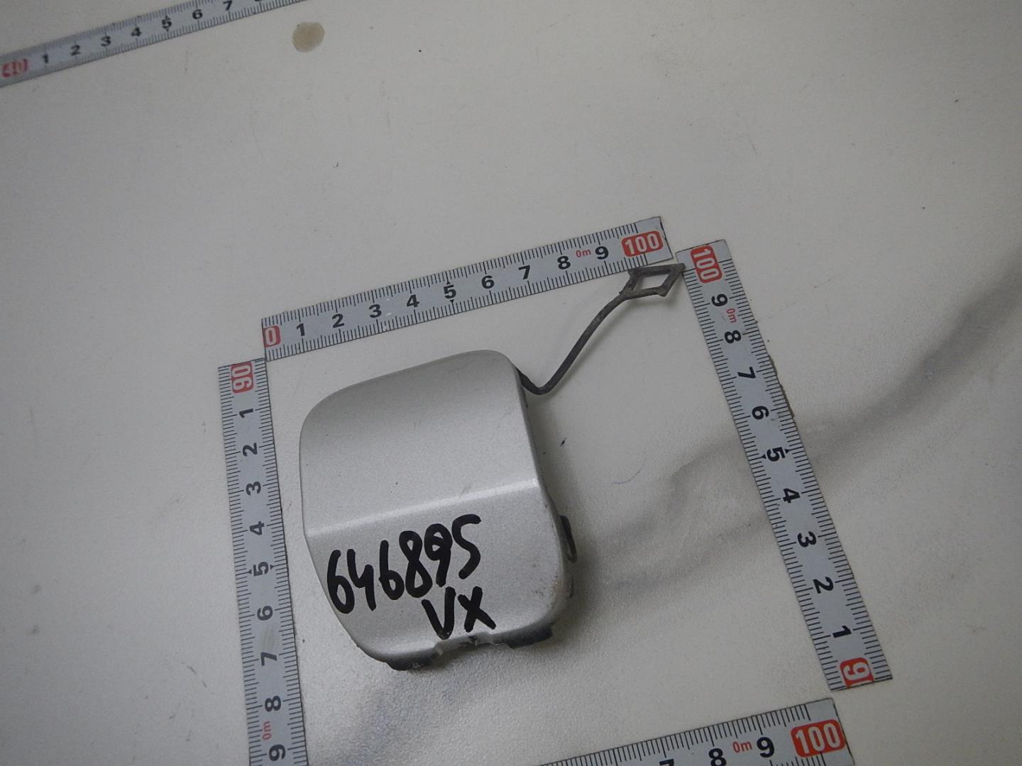 Заглушка буксировочного крюка