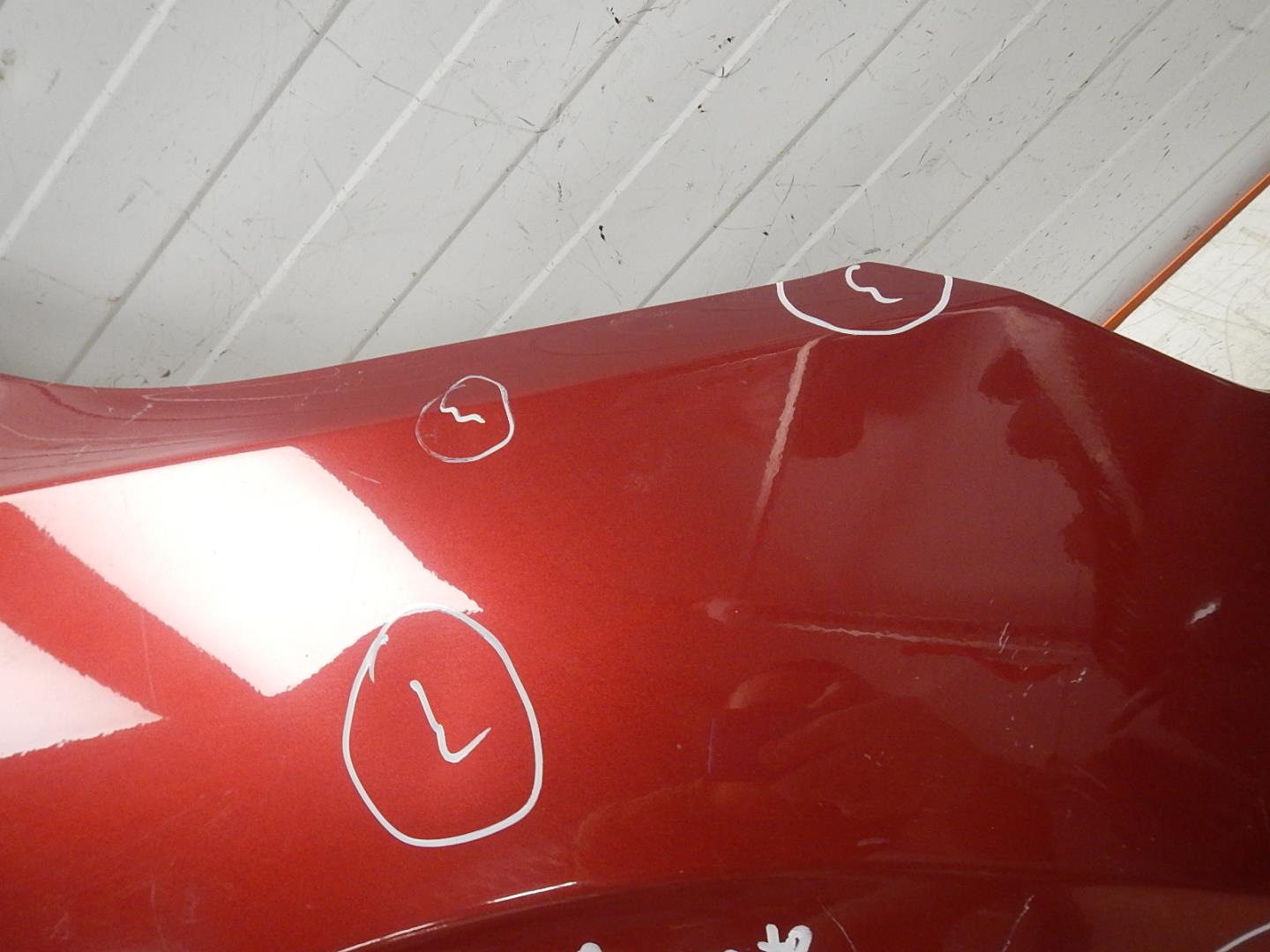 Крыло переднее правое