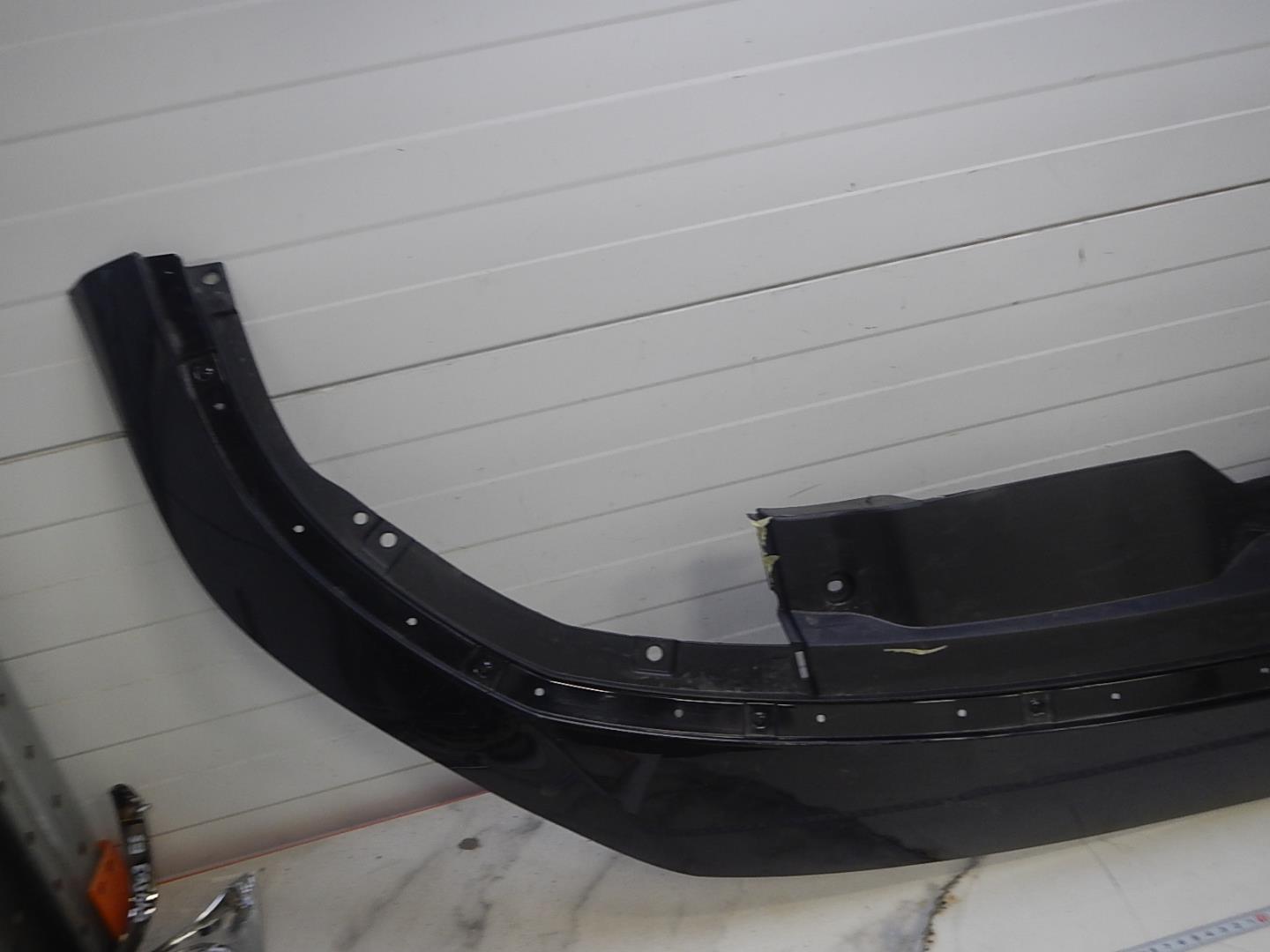 Накладка переднего бампера