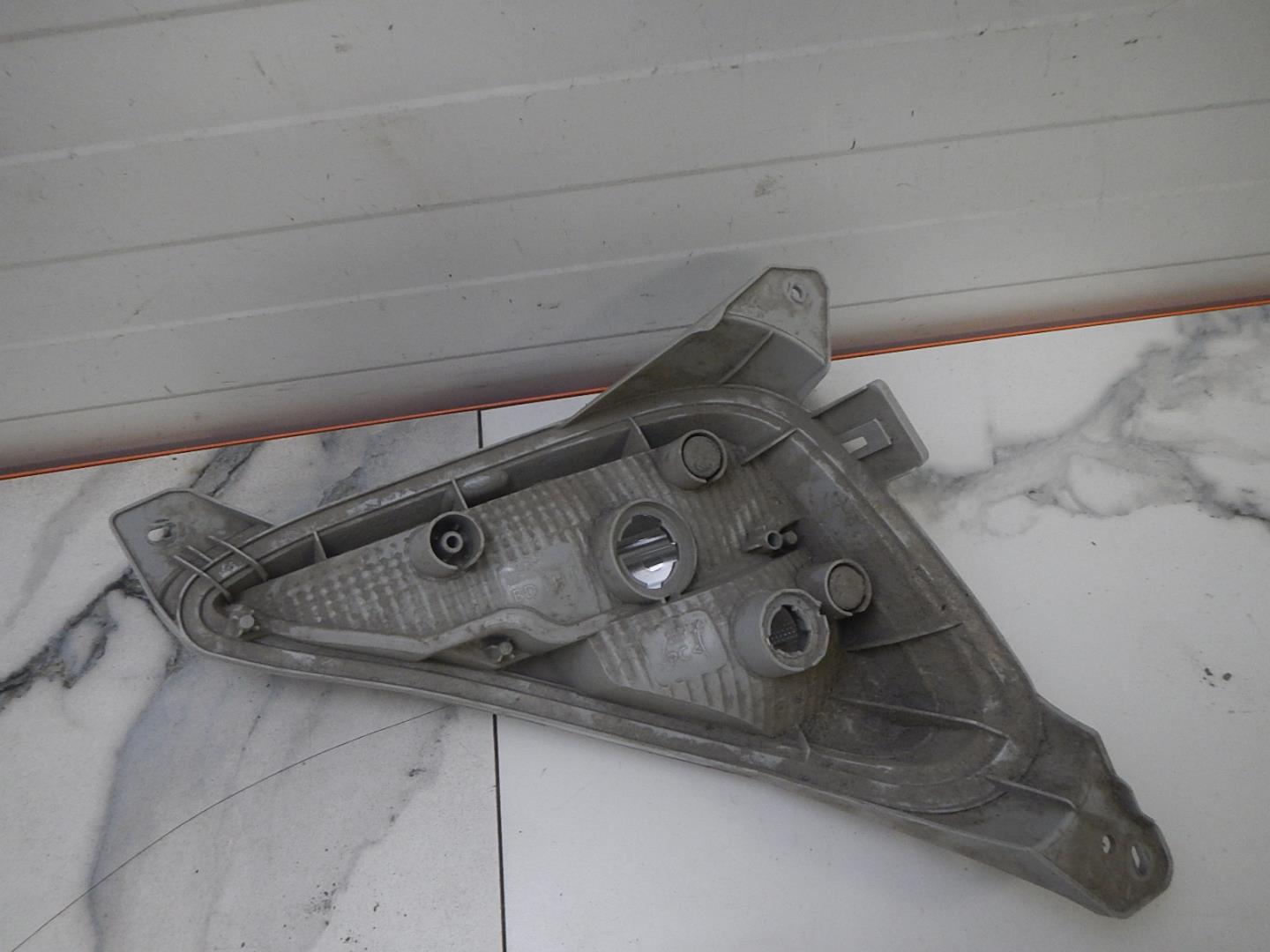 Фонарь задний противотуманный