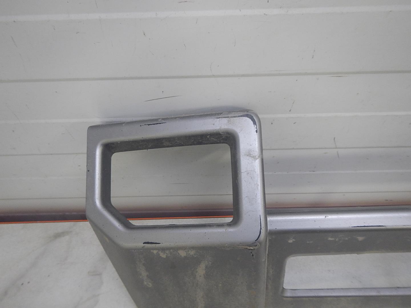 Накладка переднего бампера