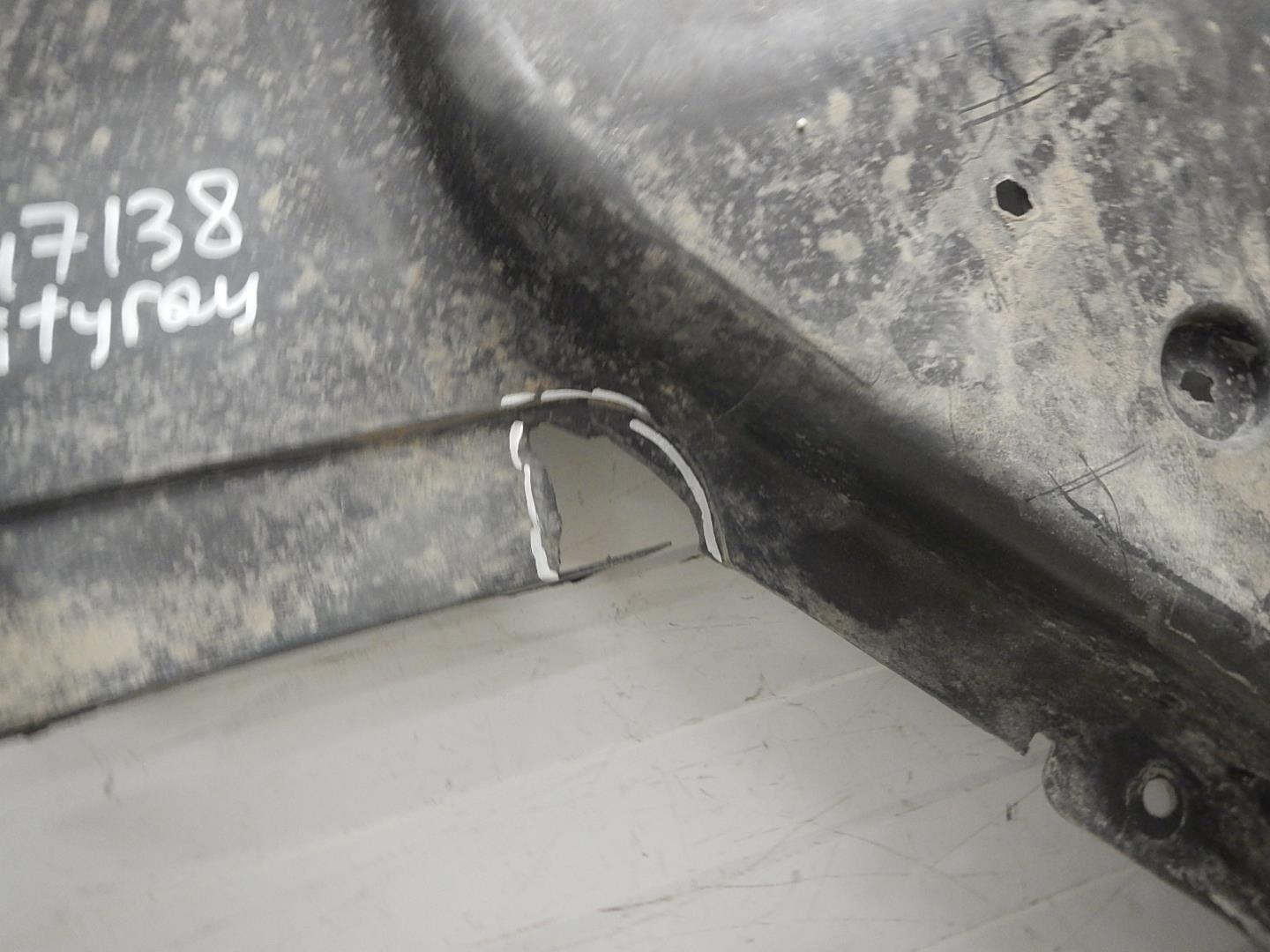 Пыльник двигателя