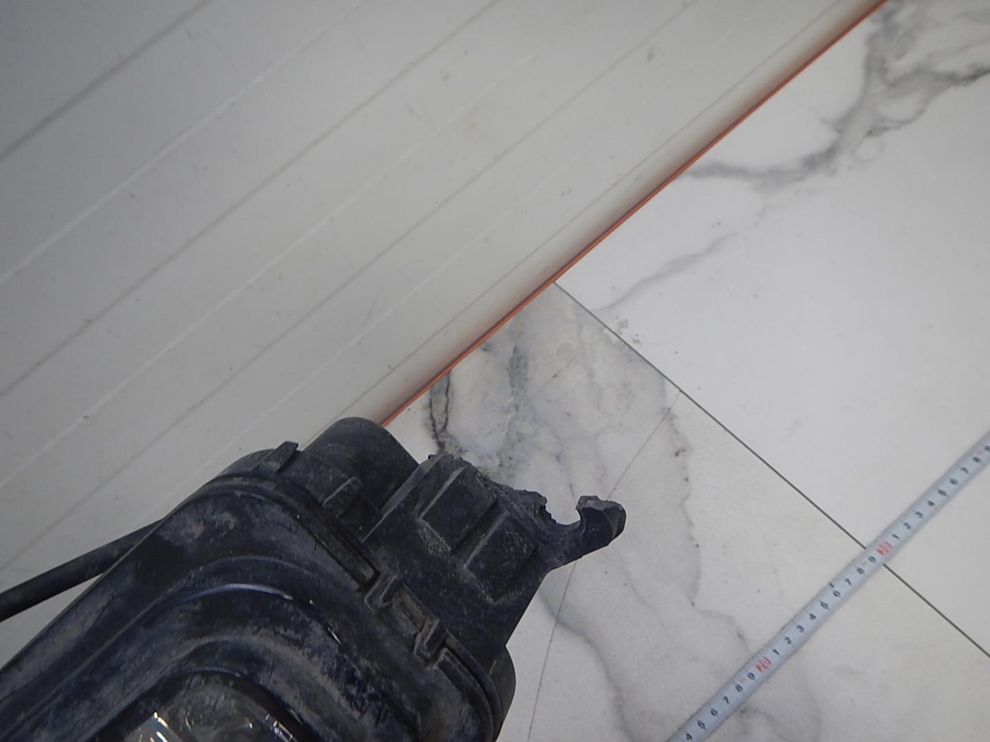 Фара противотуманная левая