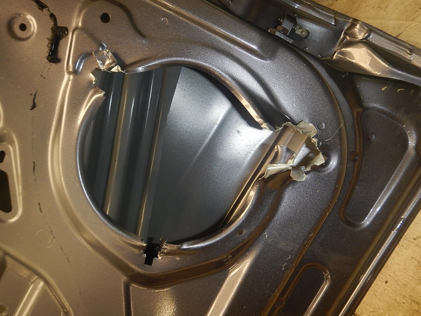 Дверь задняя левая