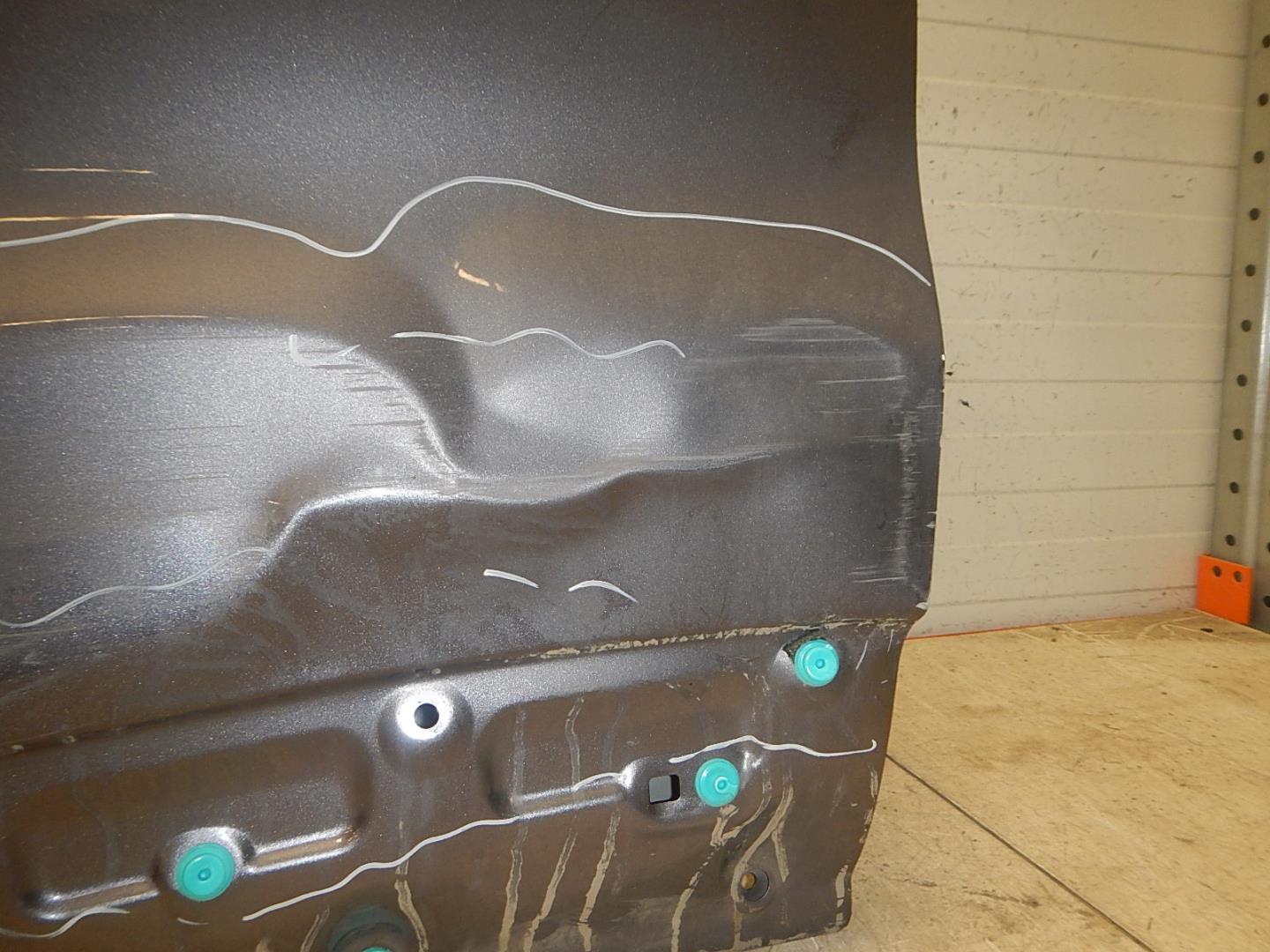 Дверь передняя левая