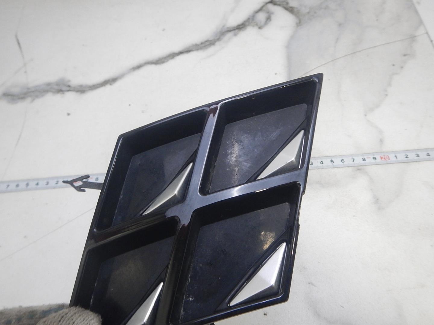 Заглушка буксировочного крюка