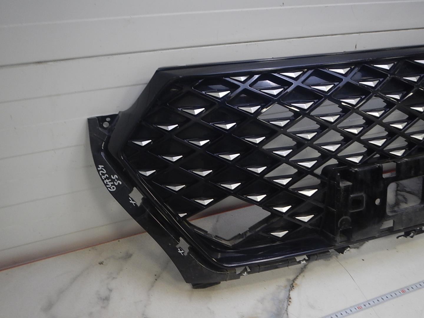 Решетка радиатора