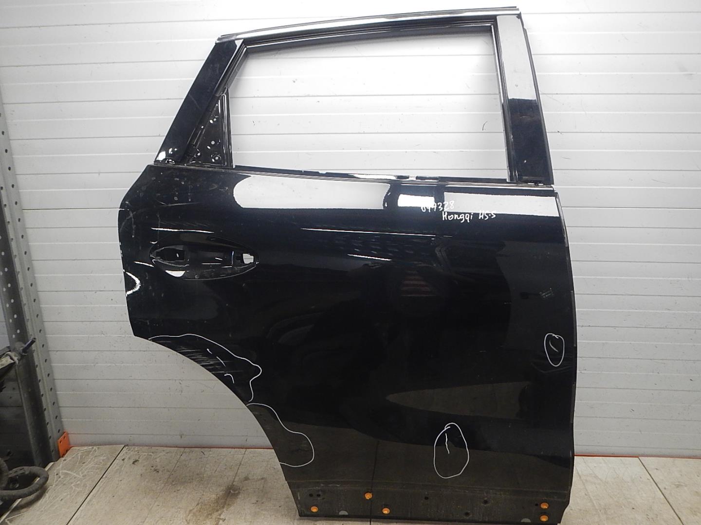 Дверь задняя правая