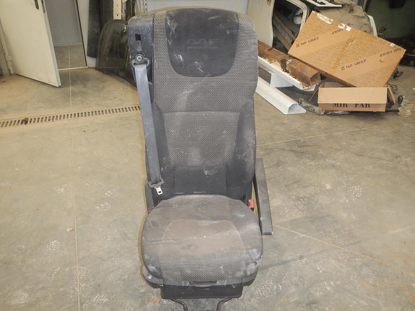 Сиденье переднее правое