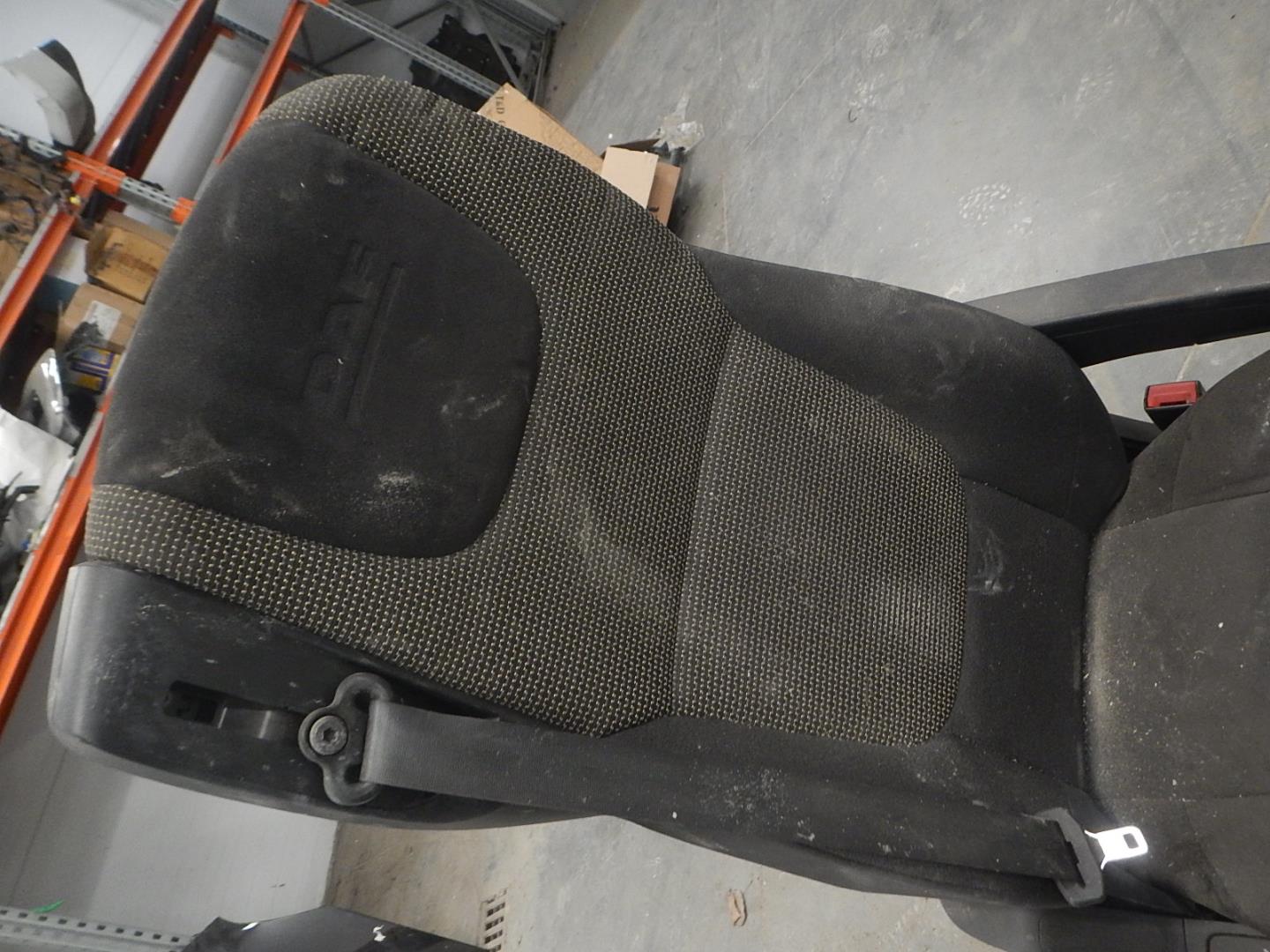 Сиденье переднее правое