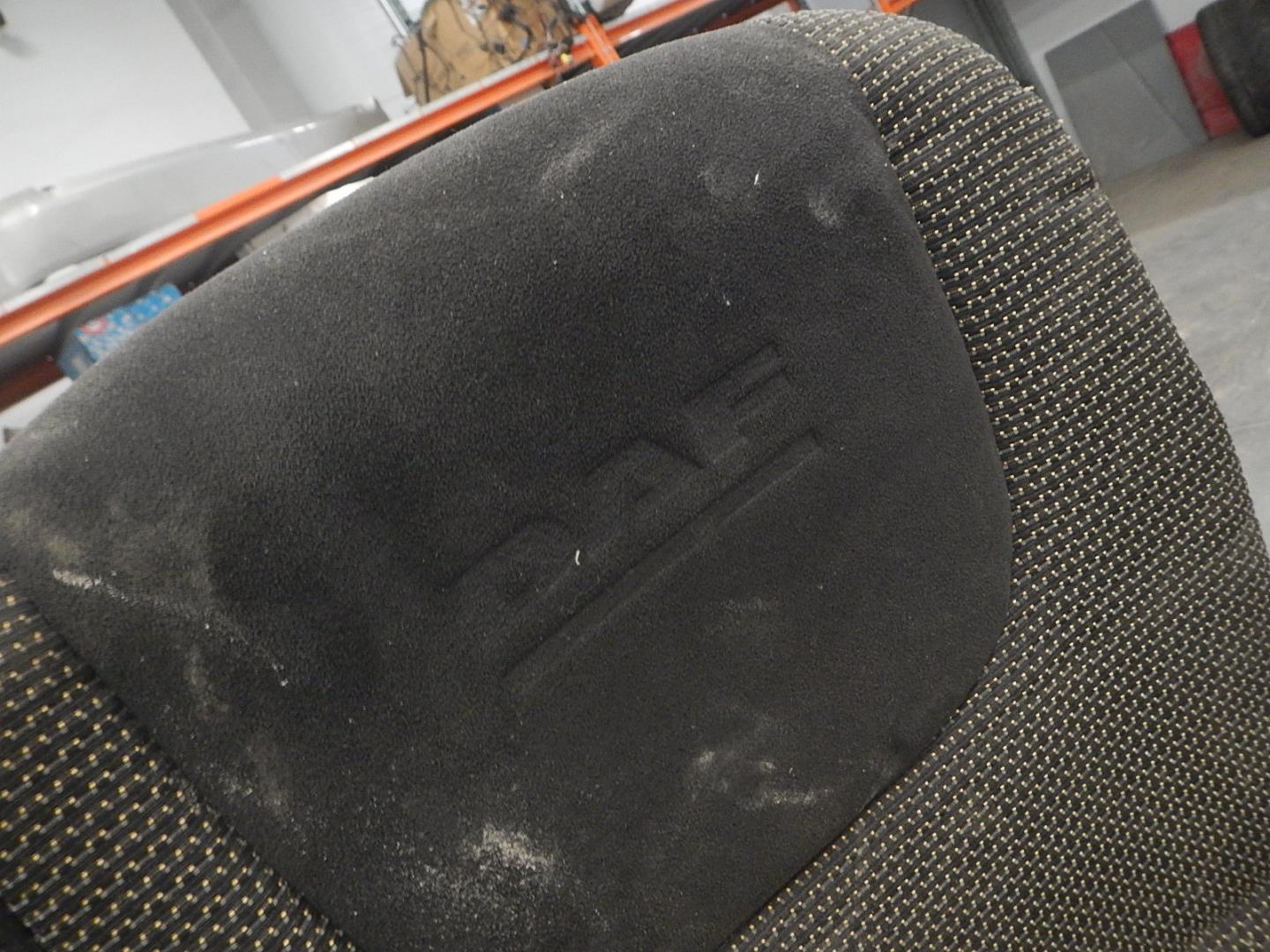 Сиденье переднее правое