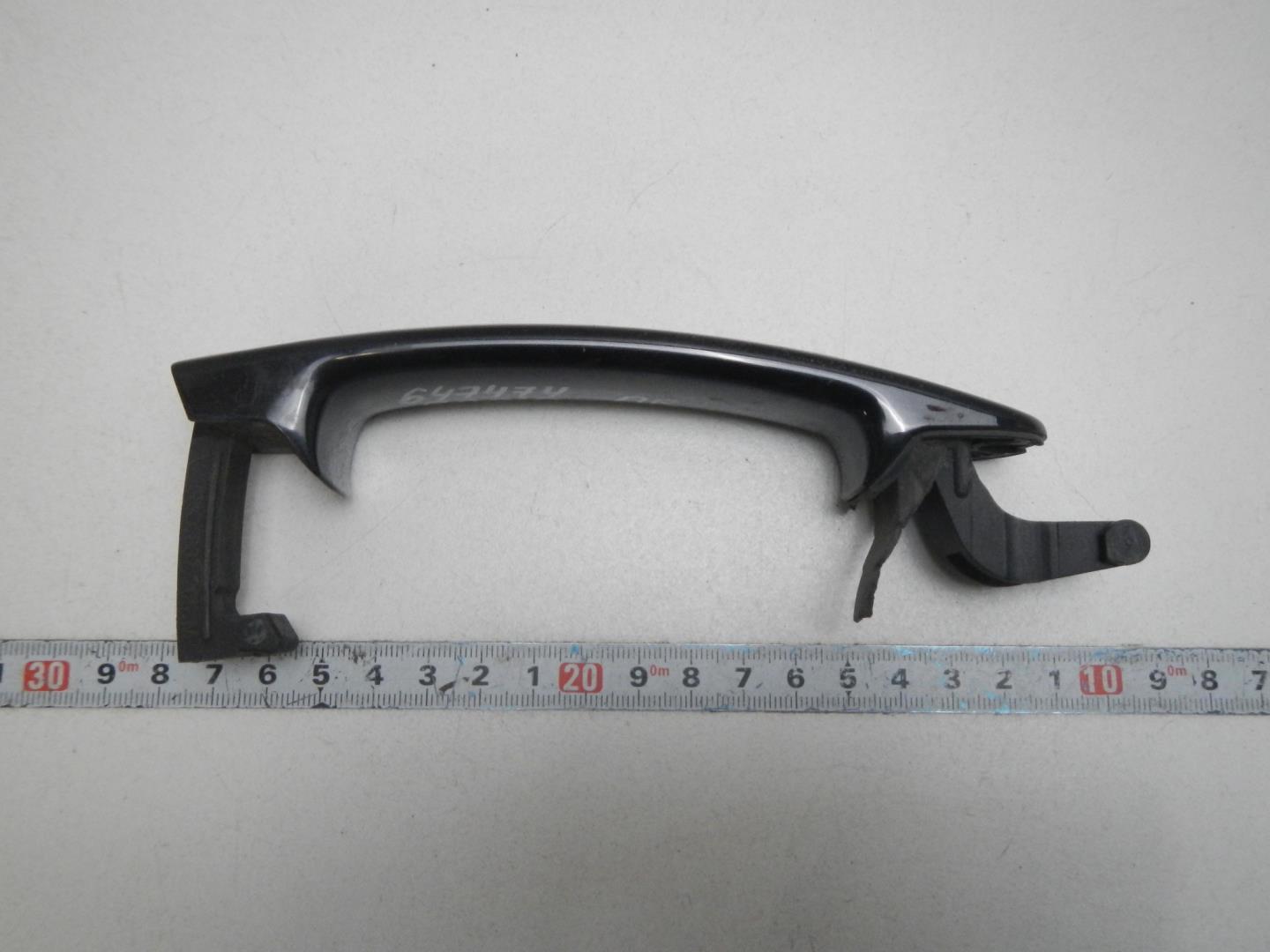 Ручка двери передней наружная правая