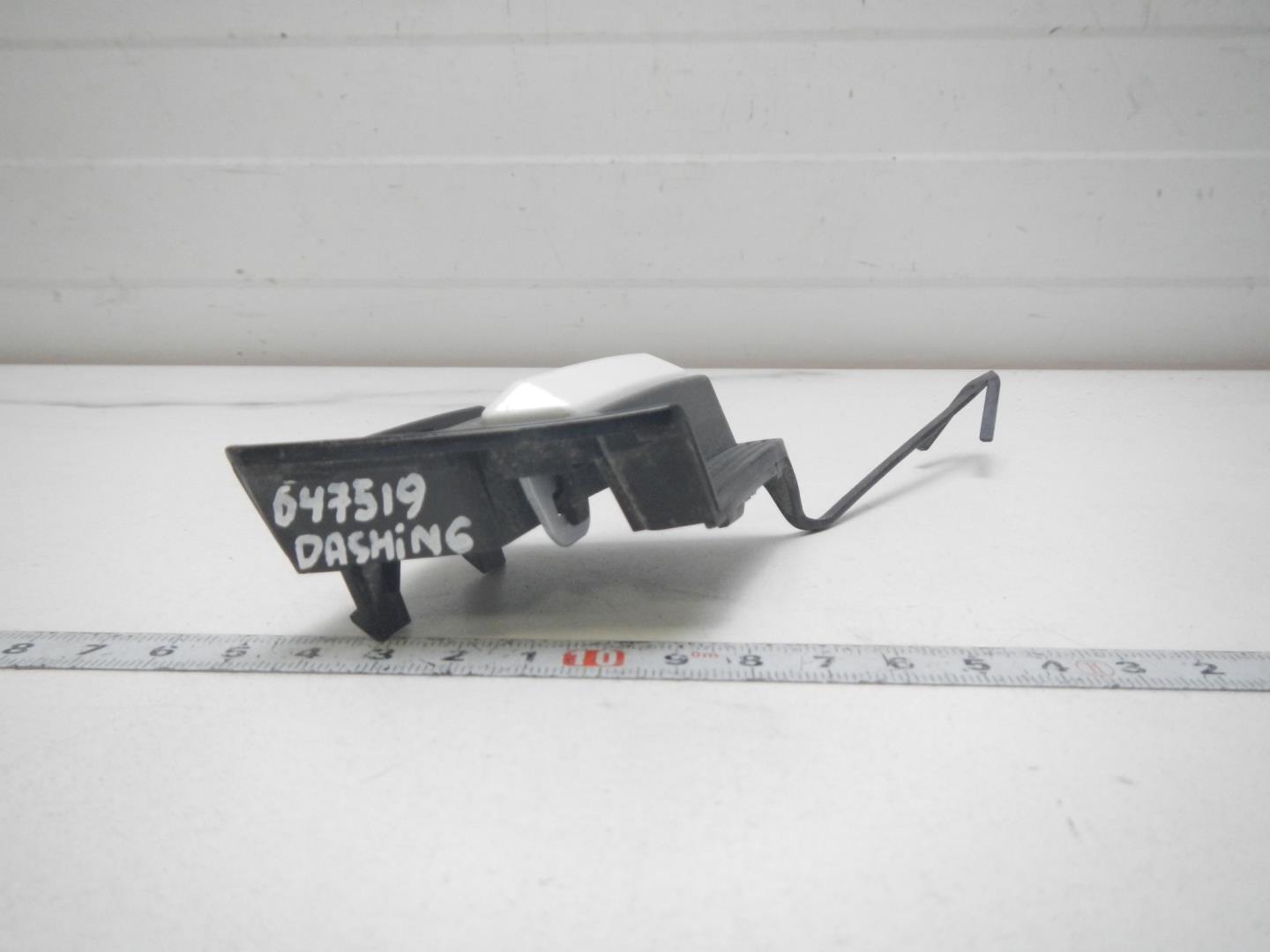 Заглушка буксировочного крюка