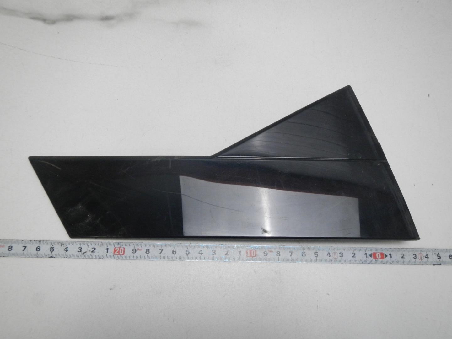 Накладка двери задней правой