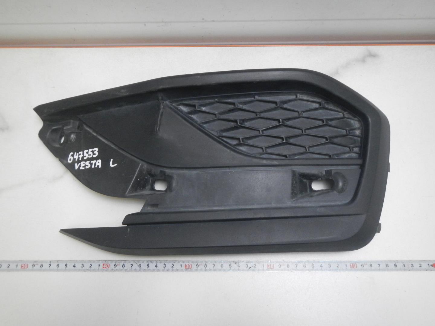 Решетка в бампер левая