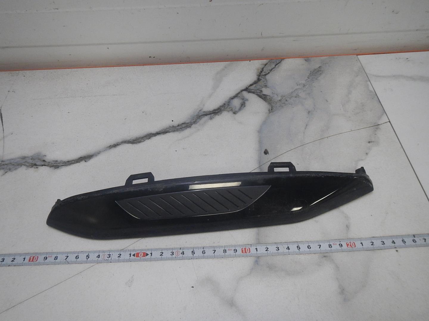 Накладка переднего бампера левая