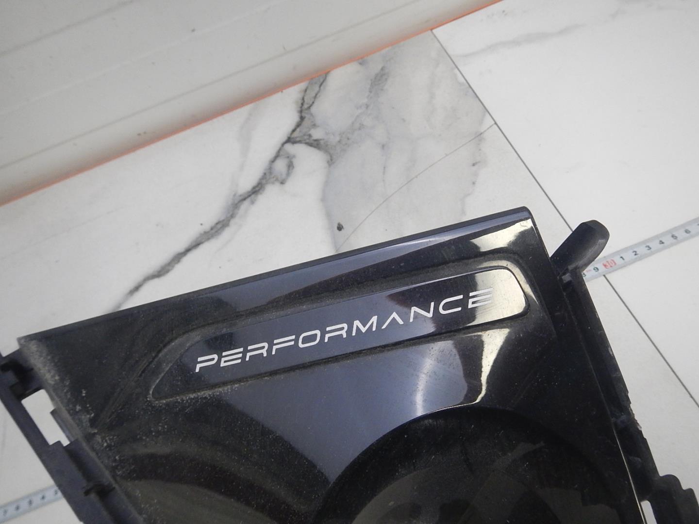 Решетка в бампер правая