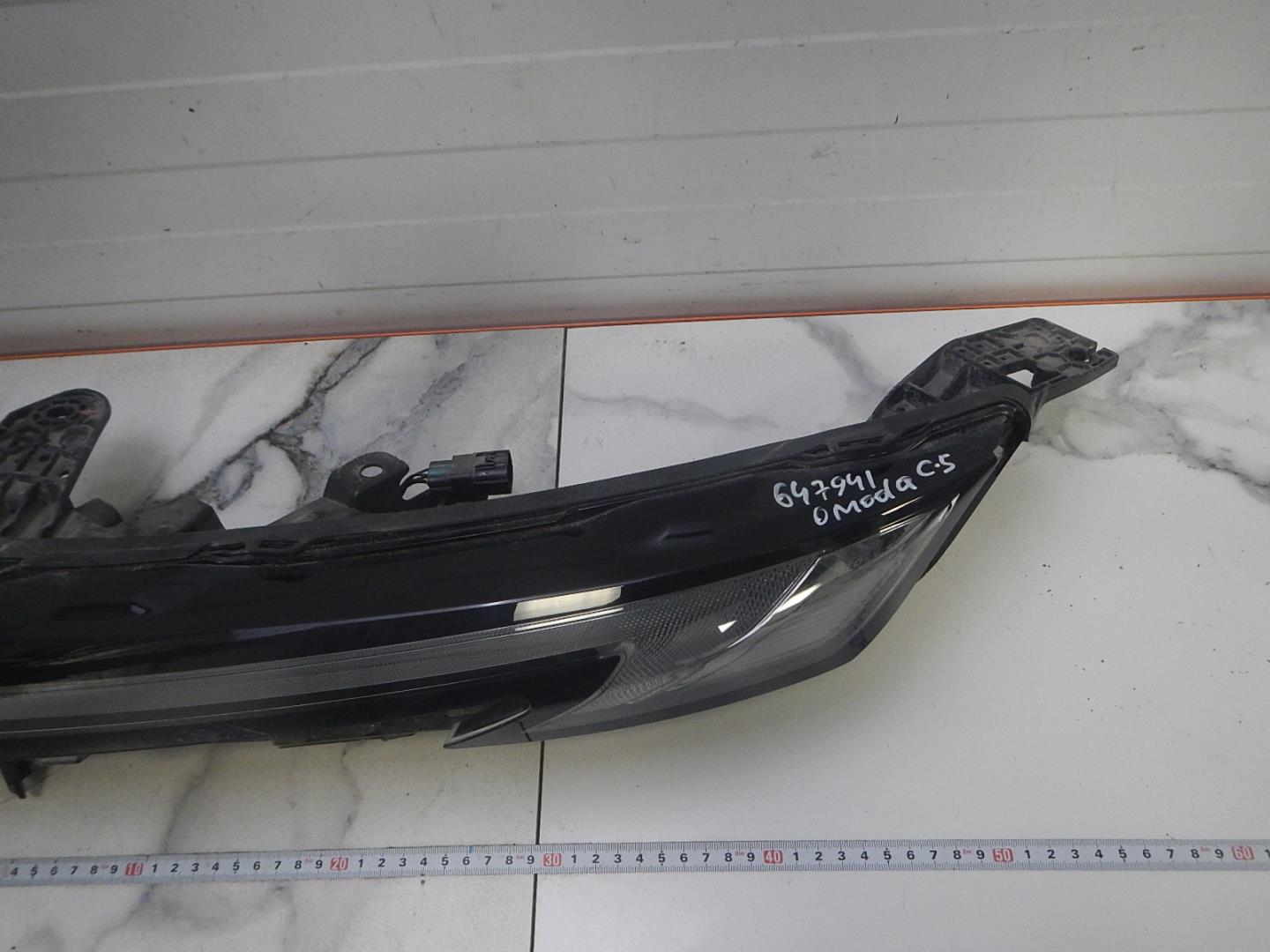 Фара дневного света левая (ходовые огни)