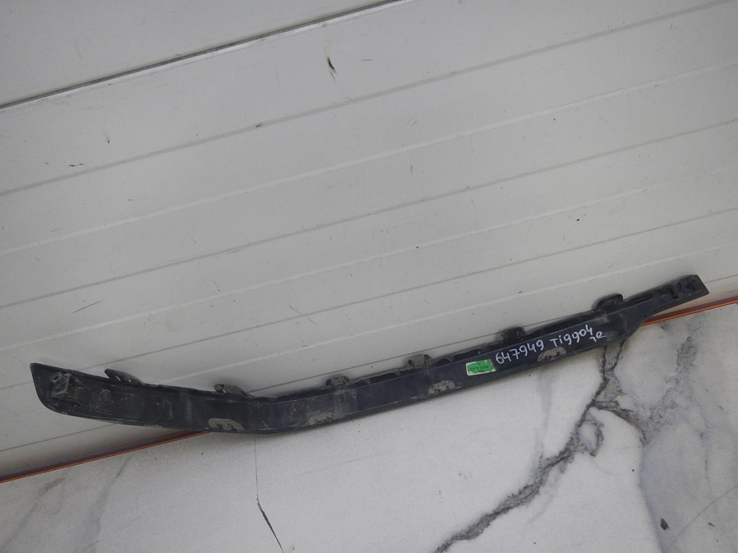 Молдинг заднего бампера